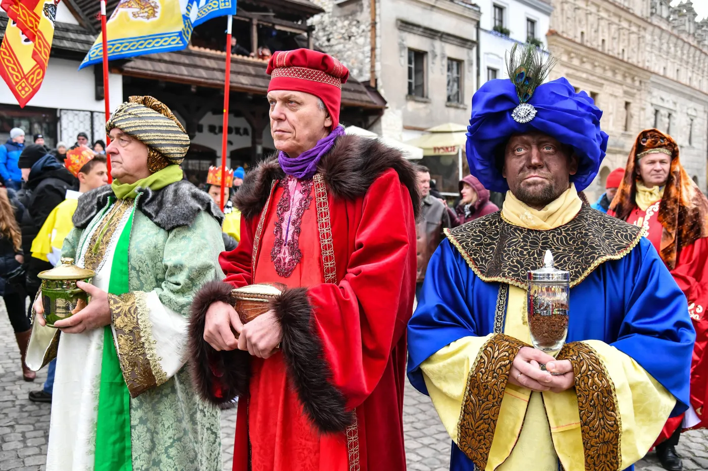 Dziś Święto Trzech Króli. Bp Miziński: Objawia Boga, który przyszedł do wszystkich