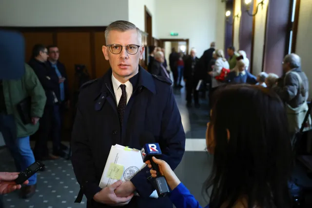 Bezprawne odtajnienie akt? Cenckiewicz: To kłamstwo