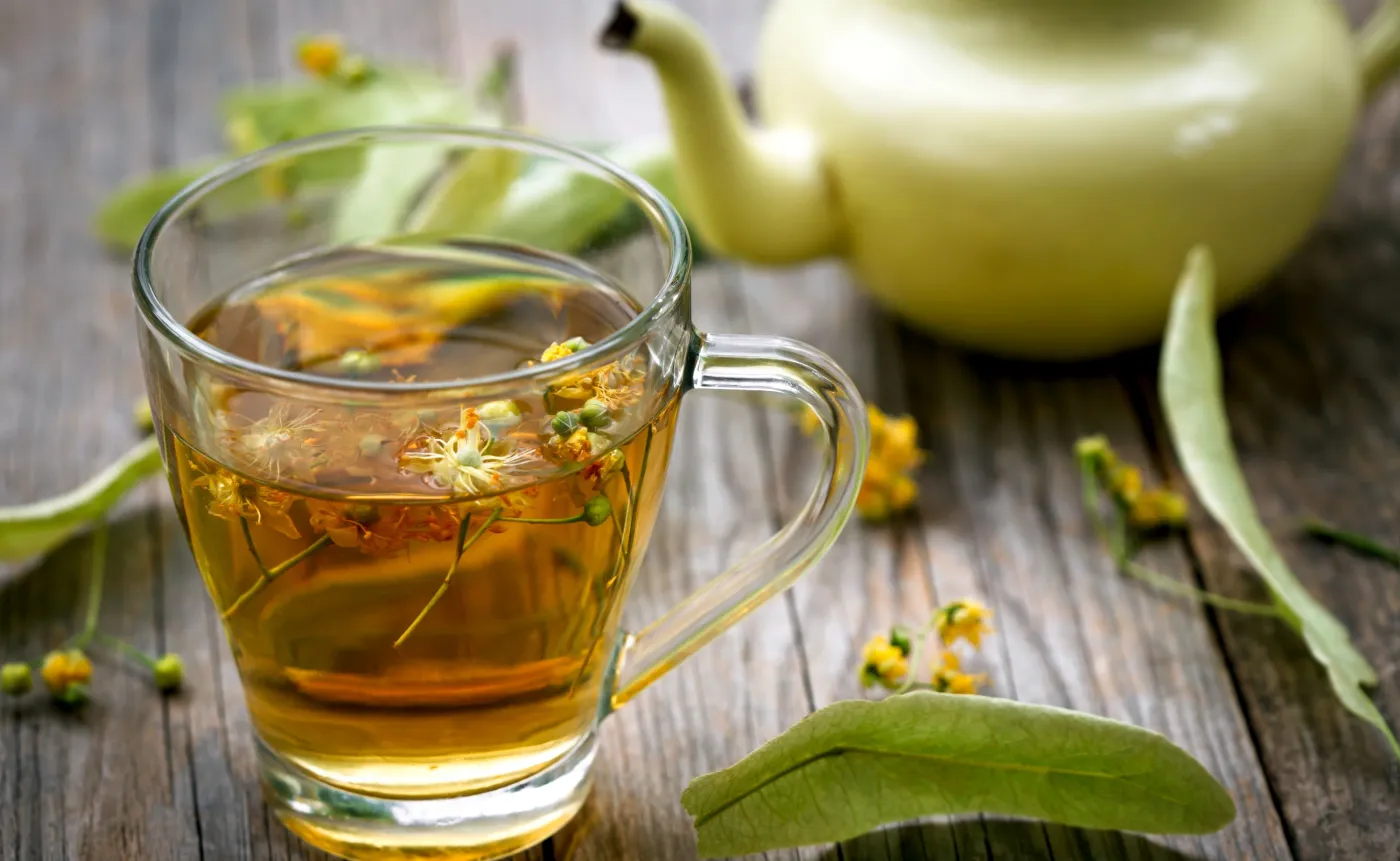 Naturalne metody na obniżenie GORĄCZKI. Skuteczne na infekcję