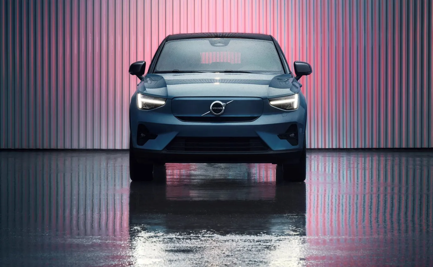 volvo-c40-recharge-37082978.jpg