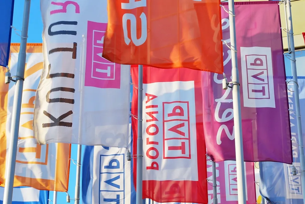 Marcin Wójcik z Ani Mru-Mru bije w TVP: Zakłamywanie rzeczywistości i bezwstydna propaganda