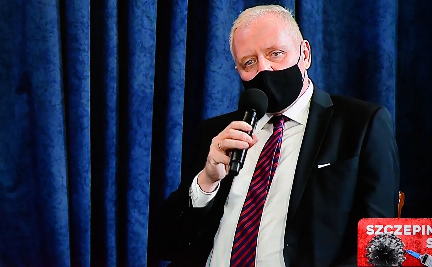 Dr Sutkowski: Nie możemy dawać się terroryzować "bezmaskowcom"
