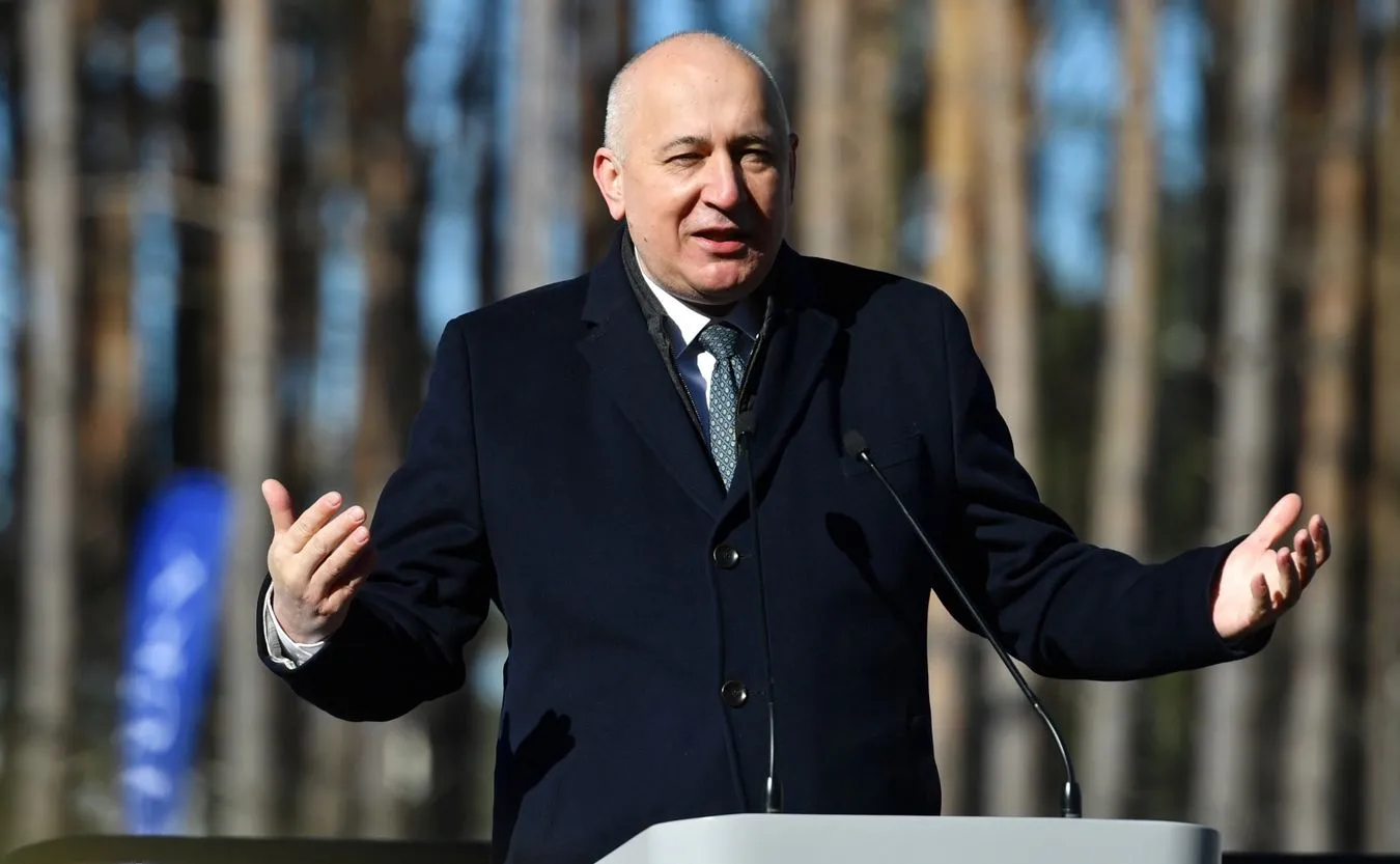 Tunel w Świnoujściu. Brudziński ostro, padły słowa o "popaprańcach"