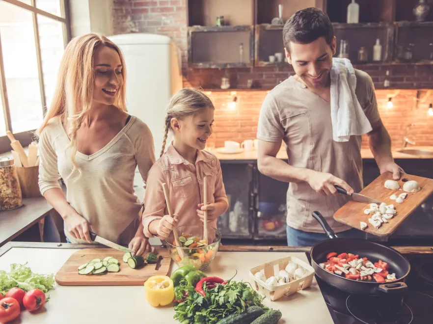 Mała, ale optymistyczna zmiana w podziale obowiązków domowych w polskich rodzinach...