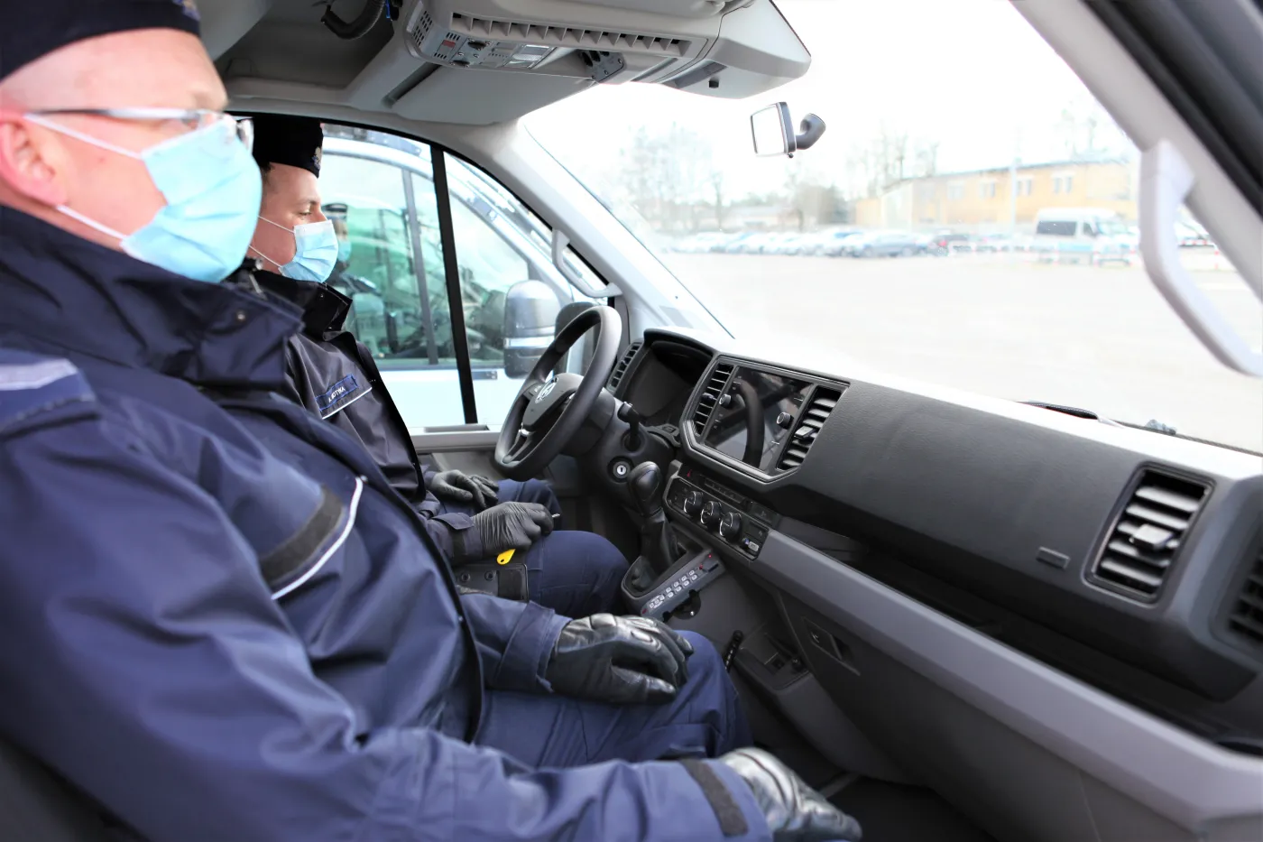 volkswagen-crafter-37105191.jpg