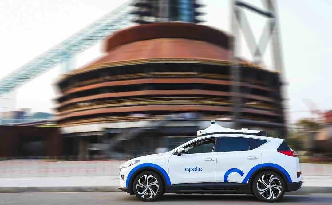 apollo-go-robotaxi-37094811.jpg