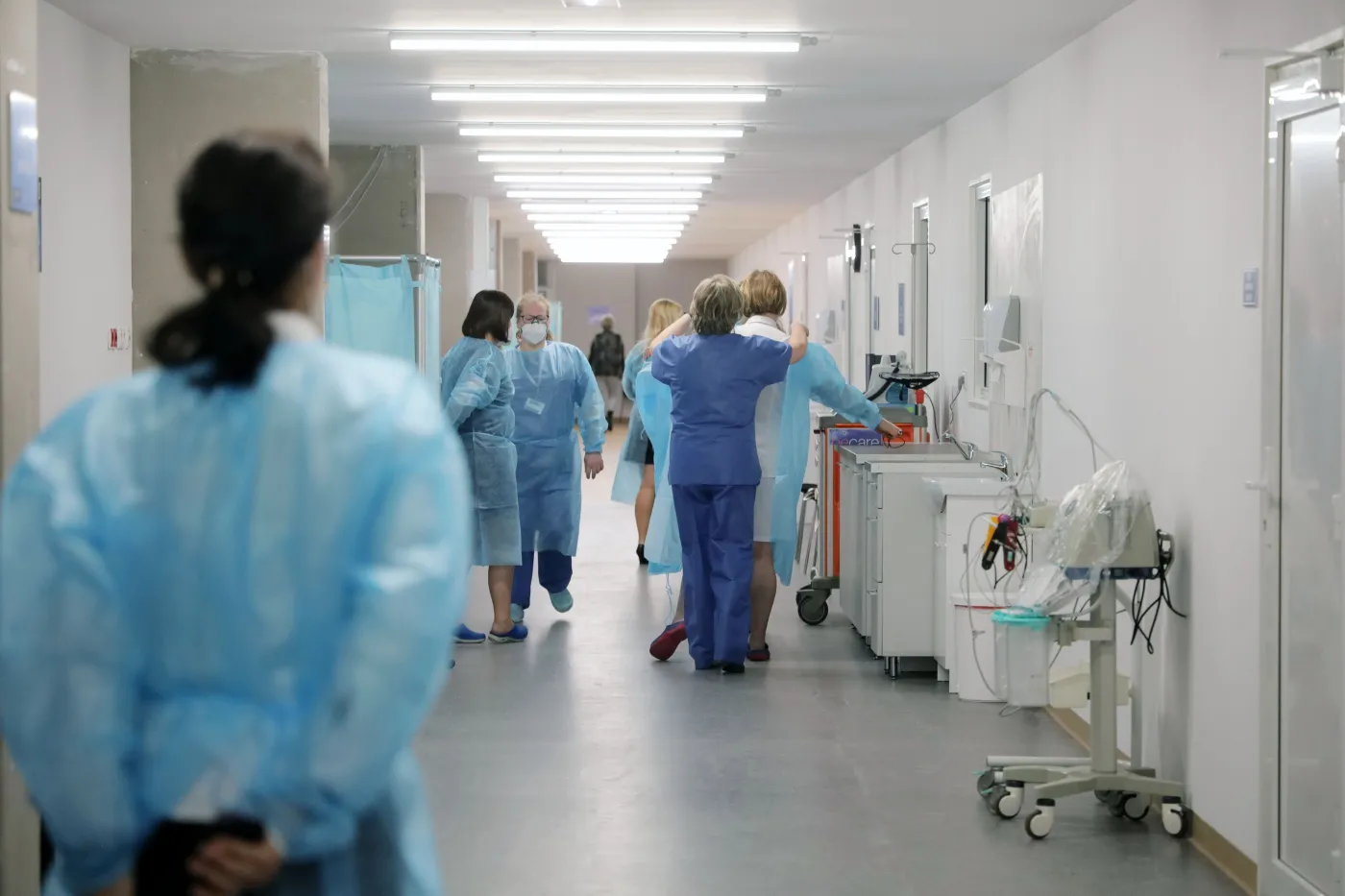 Stołeczny ratusz do wojewody: Hasło "Oddajcie lekarzy" to droga donikąd