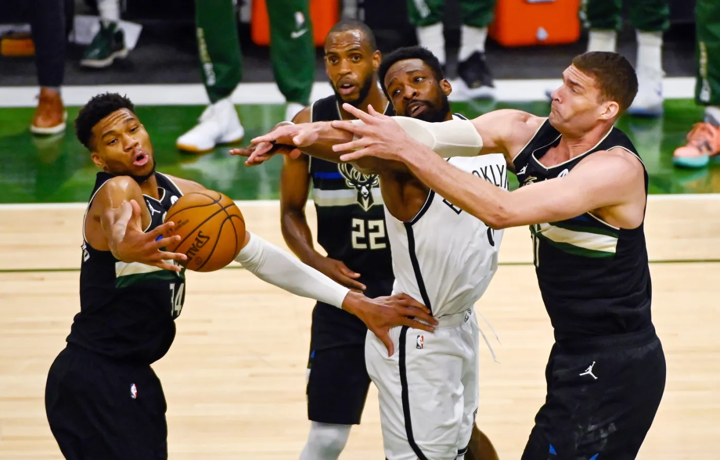 NBA: Bucks i Nets walczą o finał konferencji. Zdecyduje siódmy mecz