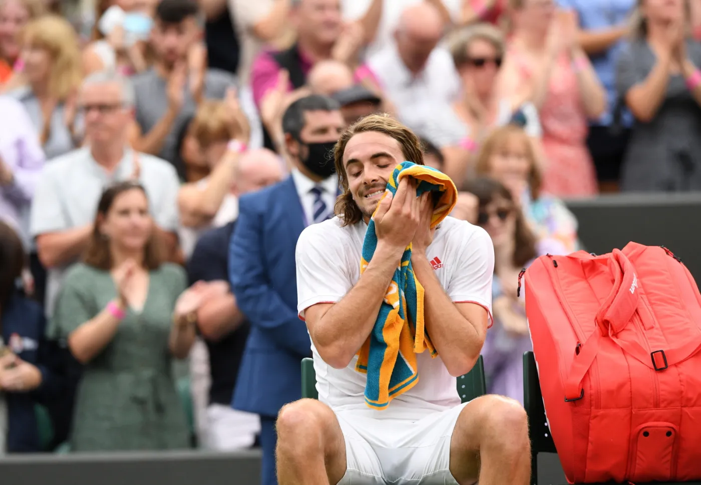 Krótka przygoda Tsitsipasa w Wimbledonie