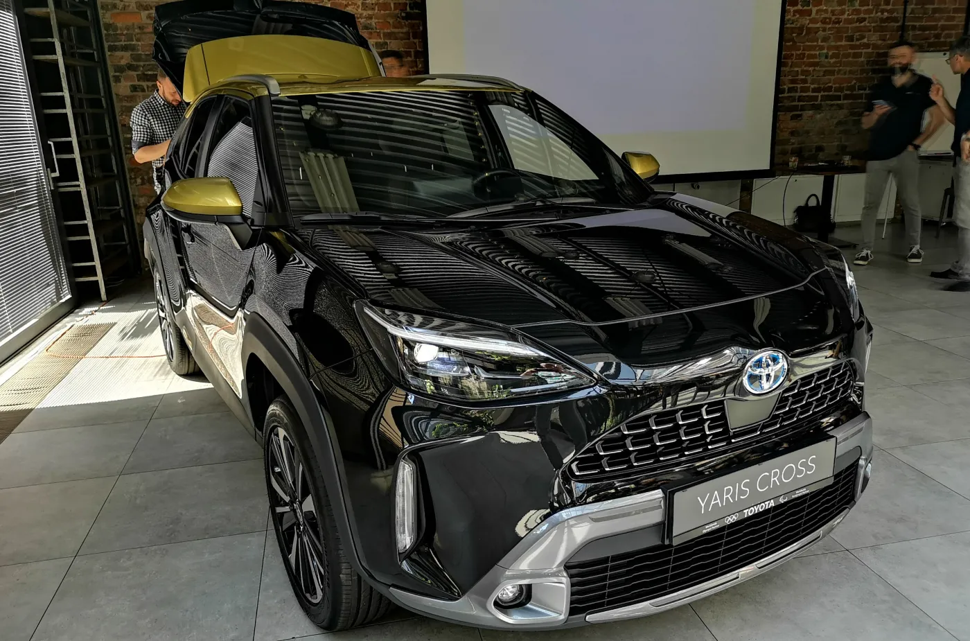toyota-yaris-cross-37177365.jpg