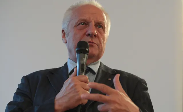 Niesiołowski wróci do PO? "Tusk to nadzieja dla Polski"