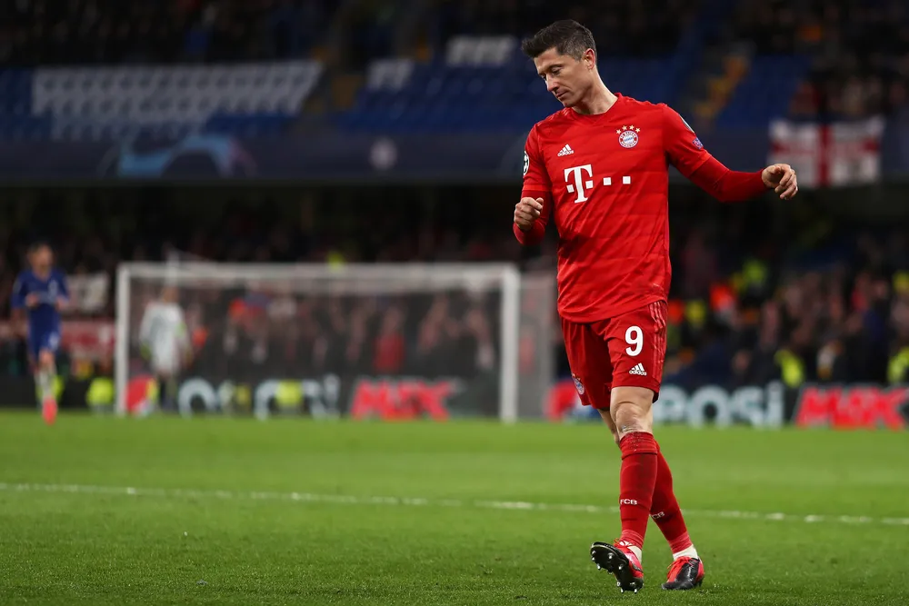 Lewandowski strzela, ale Bayern przegrywa