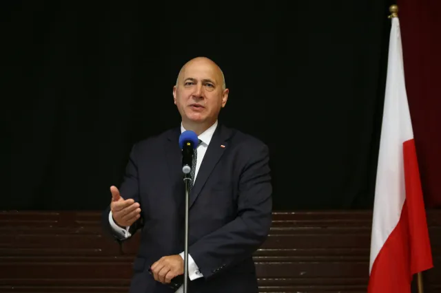 Brudziński: Przemysł pogardy zakończył się tragedią smoleńską. Czy Tusk wyciągnął wnioski?