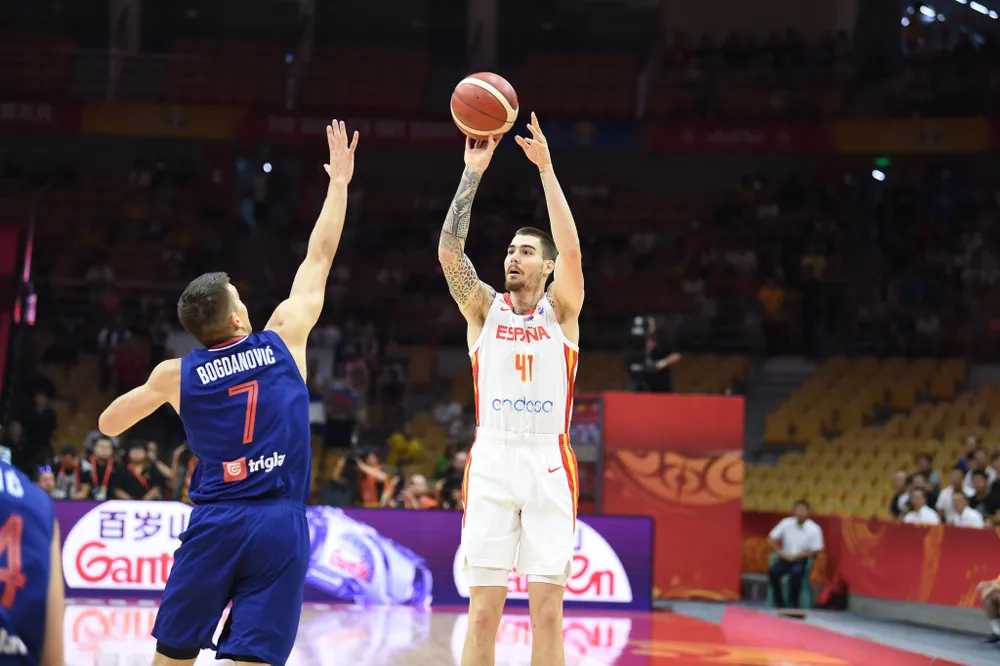 Juancho Hernangomez mimo kontuzji leci do Tokio