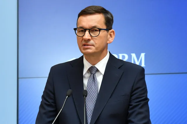 Morawiecki pogratulował wioślarkom i dodał: Igrzyska na razie trudnym doświadczeniem dla polskiego kibica