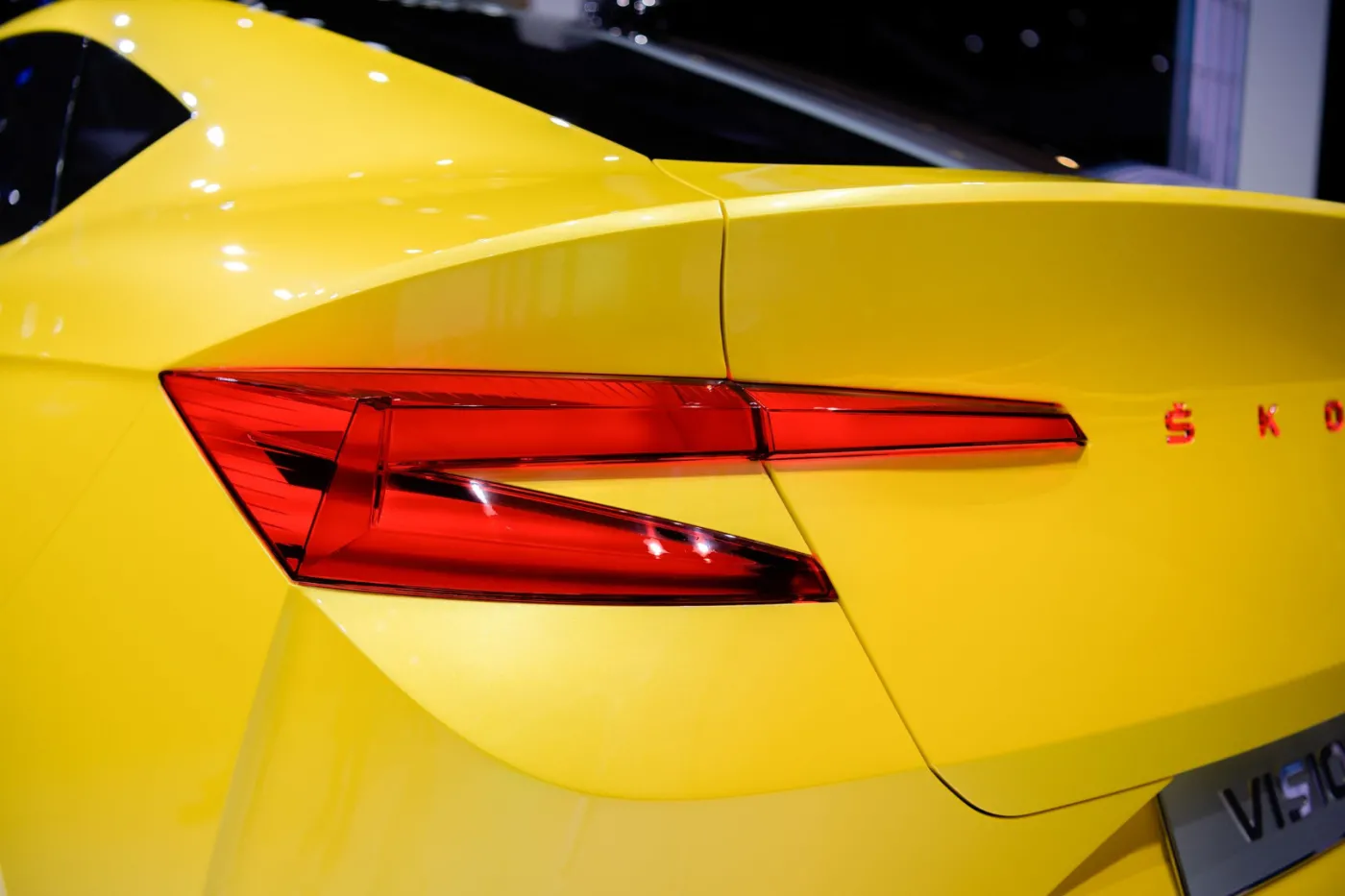 4451984-skoda-vision-iv-12.jpg