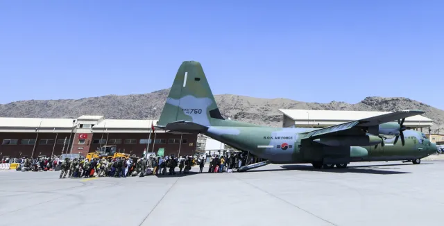 "WSJ": Założyciel Blackwater oferuje ewakuację z Kabulu za 6,5 tys. dol. od osoby