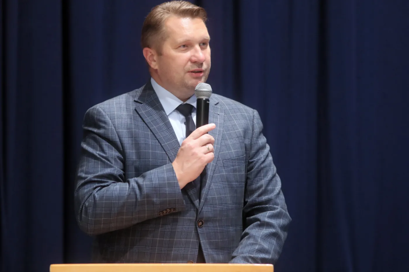 Czarnek: UE szantażuje samorządy, które nikogo nie dyskryminują