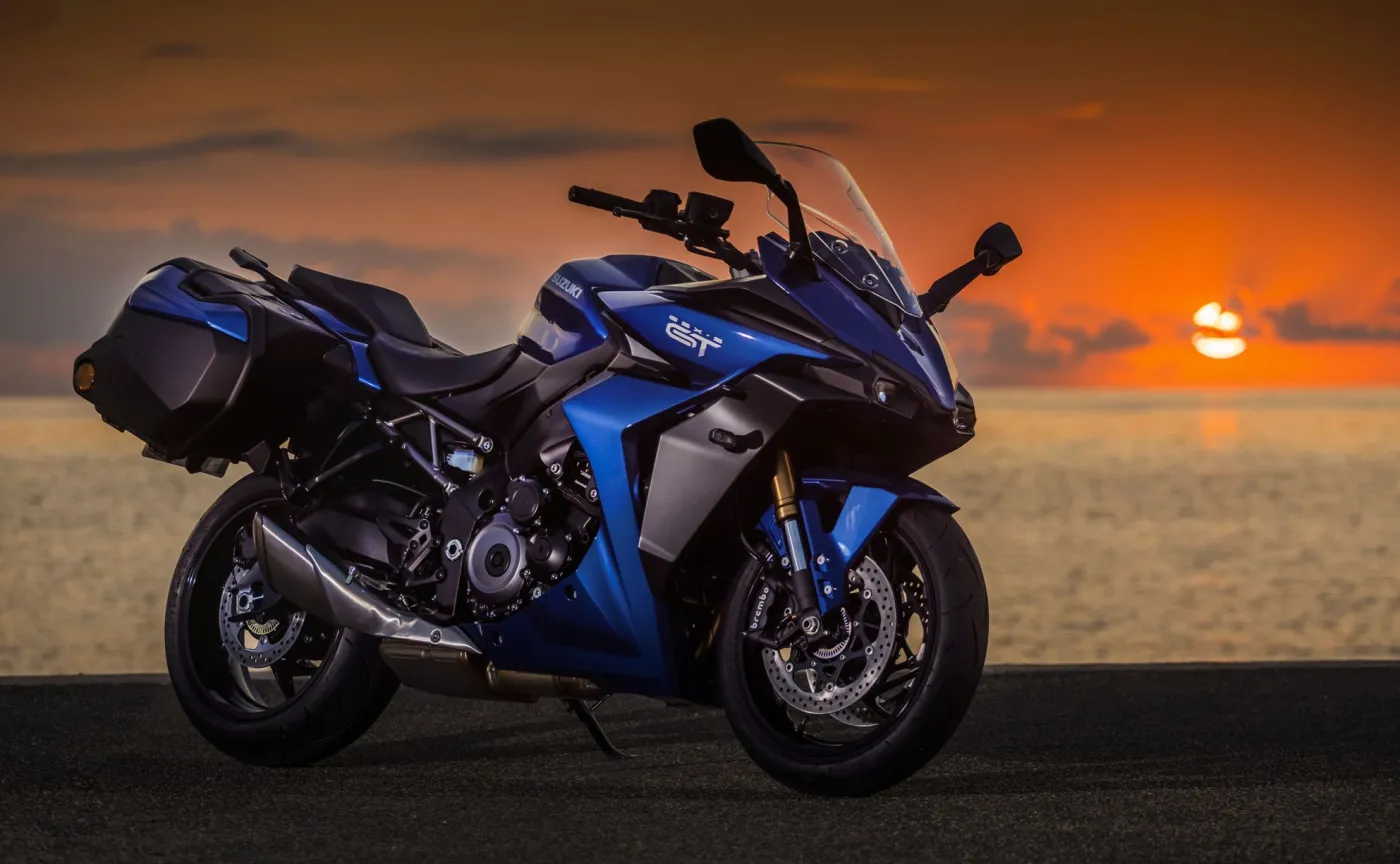 suzuki-gsxs1000gt-37245645.jpg