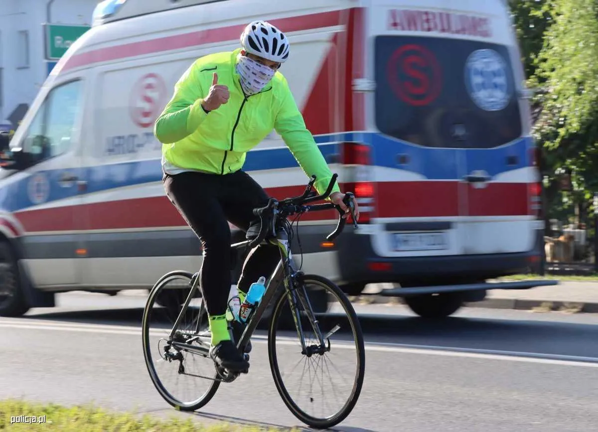 Z Radomia do Szczecina rowerem bez snu. Akcję charytatywną przerwał wypadek
