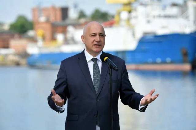 Brudziński o LGBT i Tusku. Mocne słowa o "trzymaniu się żakietu Merkel"