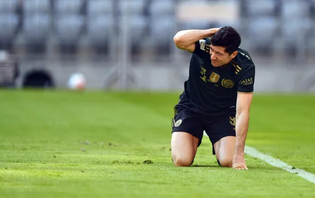 Lewandowski kontynuuje bramkową serię. Bayern rozbił Bochum