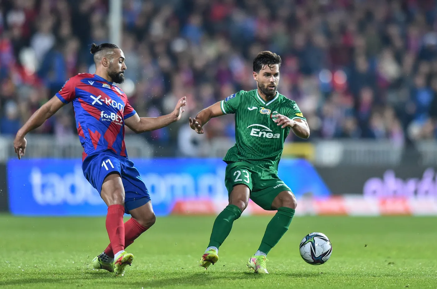 Ekstraklasa nadrabia zaległości. Remis Rakowa z Radomiakiem [TABELA]