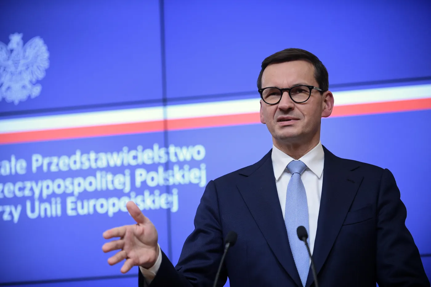 Morawiecki o widmie "trzeciej wojny światowej": UE przystawia Polsce pistolet do głowy