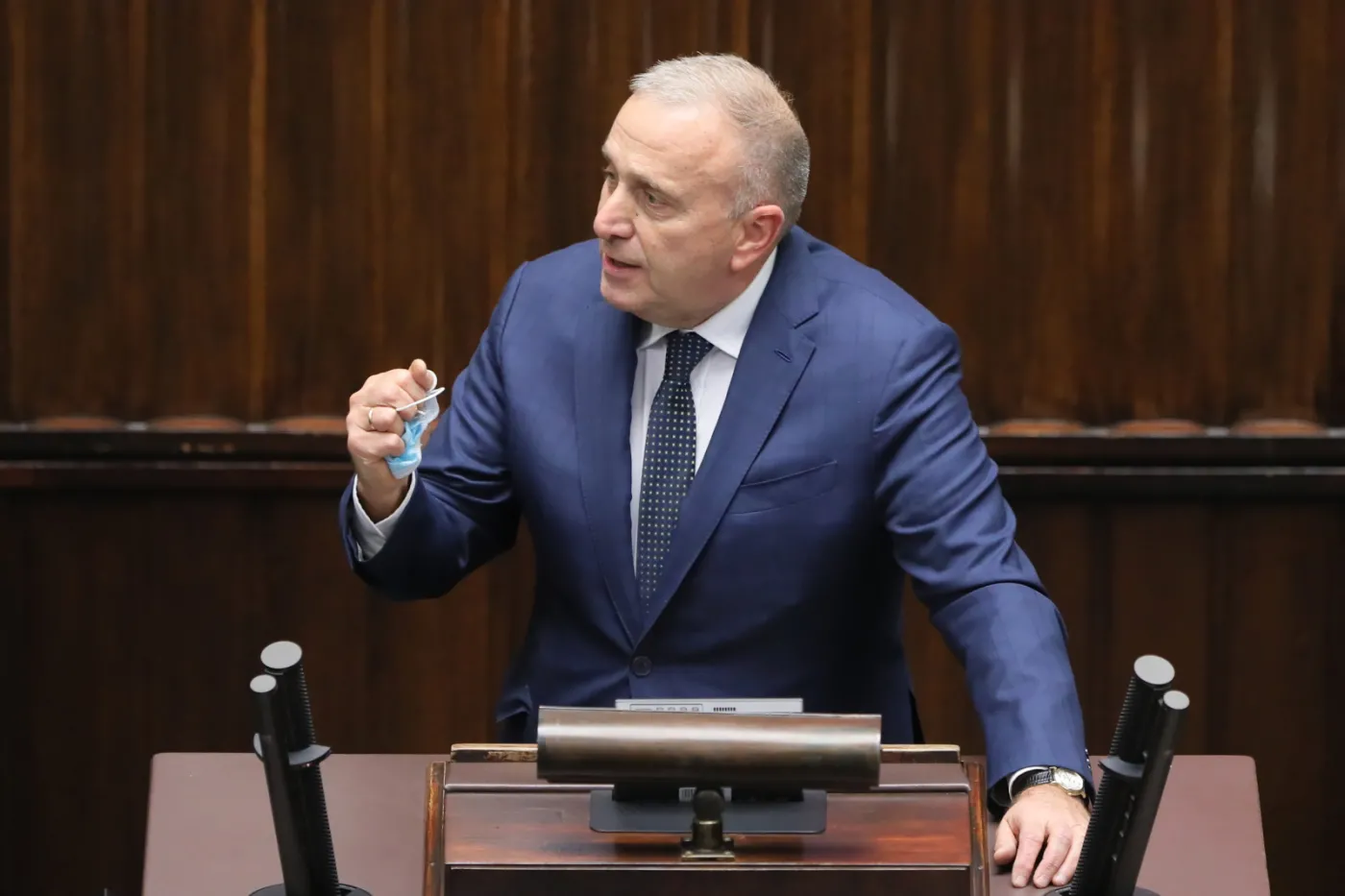 Schetyna o kryzysie na granicy: To paliwo wyborcze PiS. Nie chcą tego zakończyć