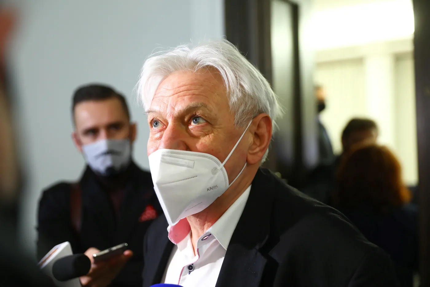 Horban: Jeżeli zamykać szkoły, to bardzo lokalnie