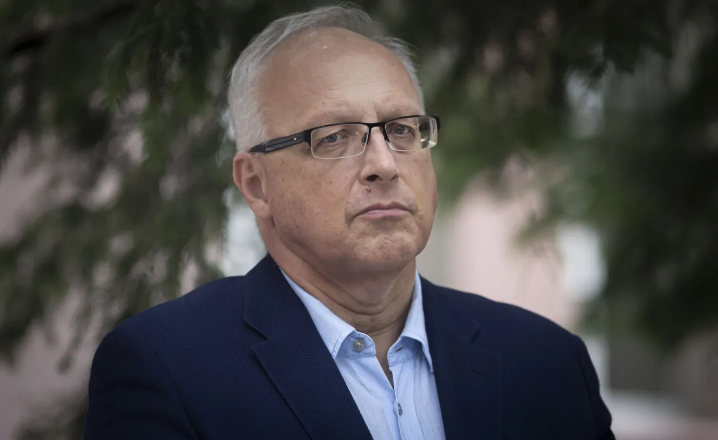 "Rada Medyczna rekomendowała nakaz kontroli certyfikatów. Rząd nie posłuchał ze względów politycznych"