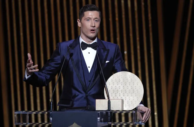 Niemcy rozczarowani porażką Lewandowskiego. "To skandal, że nie dostał Złotej Piłki"