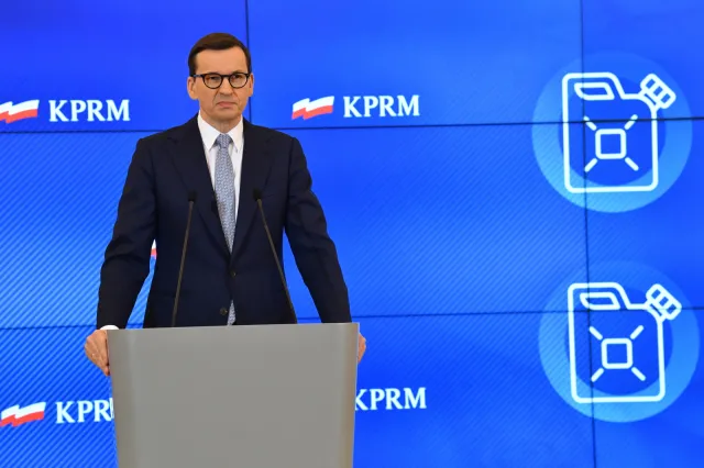 Morawiecki o inflacji: Za PO, PSL czy SLD żadnych pakietów inflacyjnych nie było