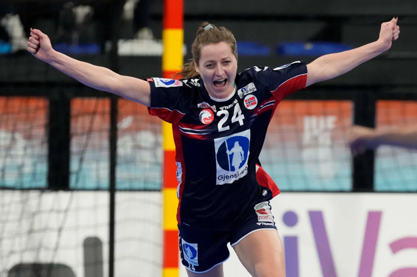 Norweżki trzecią ekipą w półfinale MŚ piłkarek ręcznych