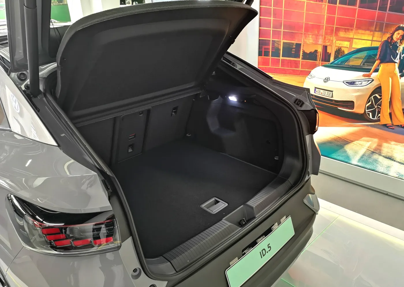 volkswagen-id5-pro-37344719.jpg