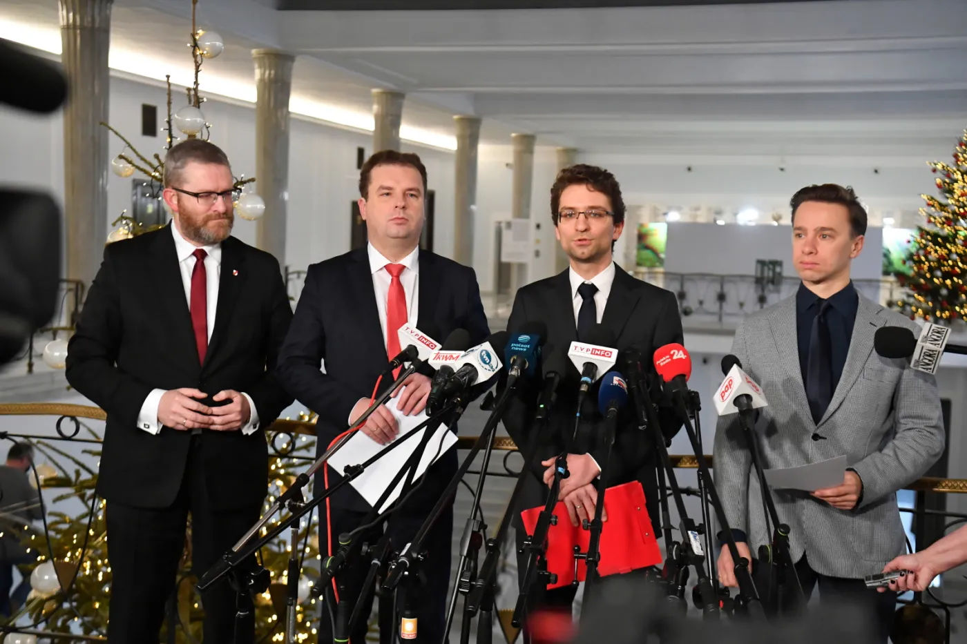 Konfederacja składa projekt. "Do 50 mln zł za ograniczenie dla organizacji politycznej"