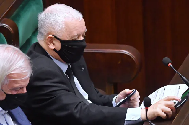 Trzy fundamenty PiS zostały naruszone. "Nasi wyborcy wycofali się do przedpokoju"