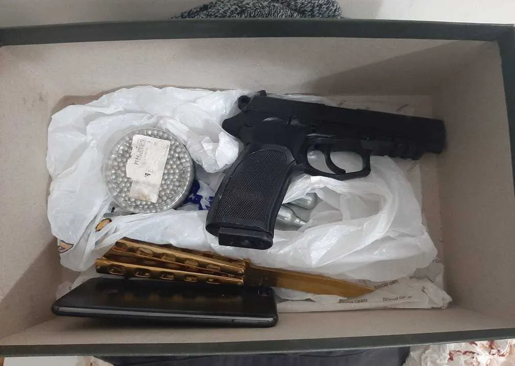 Włamywacz postrzelił policjanta w głowę