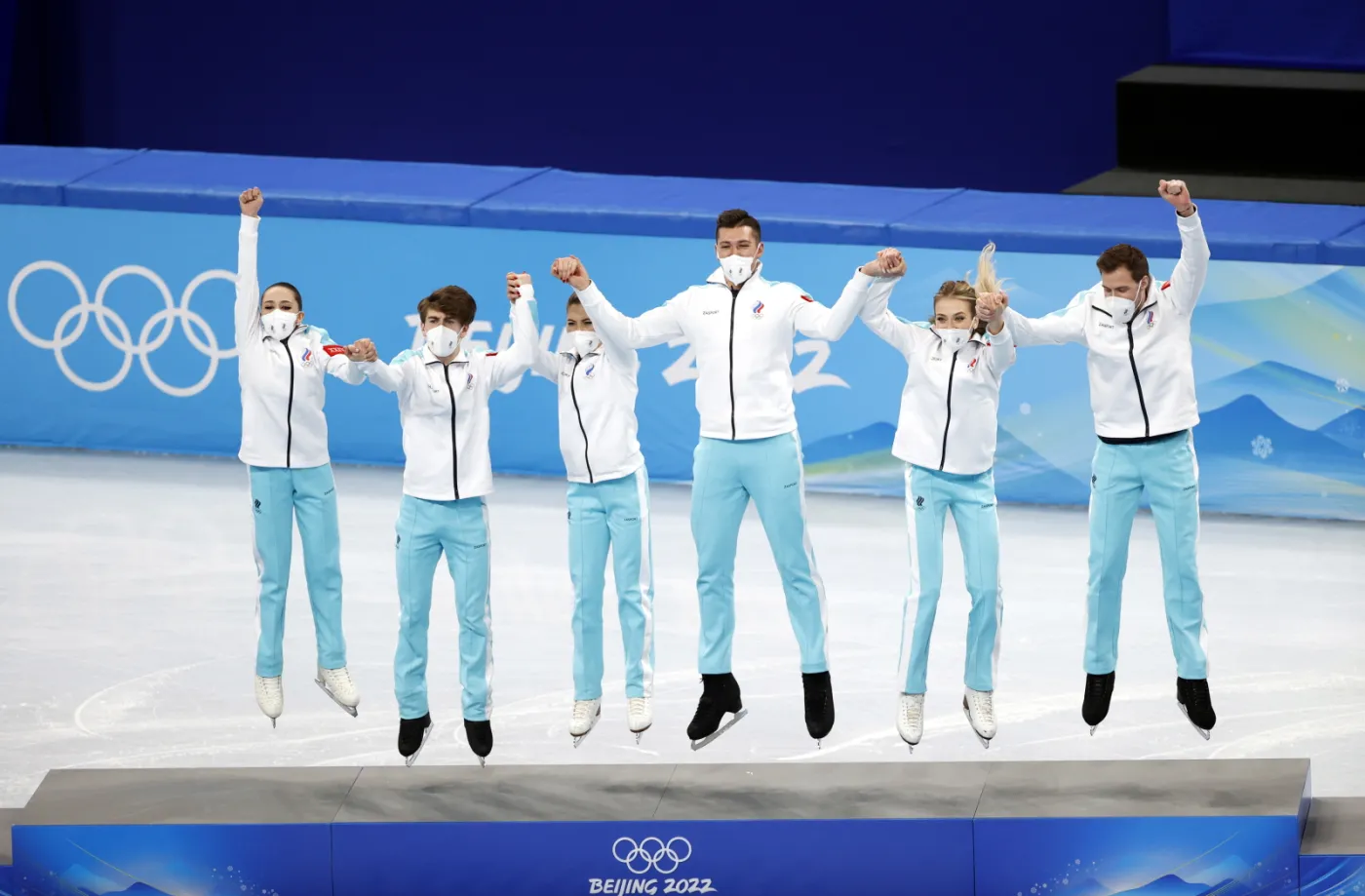 Rosjanie wciąż bez złotych medali. "Konsultacje prawne" opóźniają ceremonię