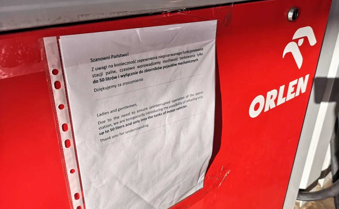 stacja-paliw-orlen-37385185.jpg