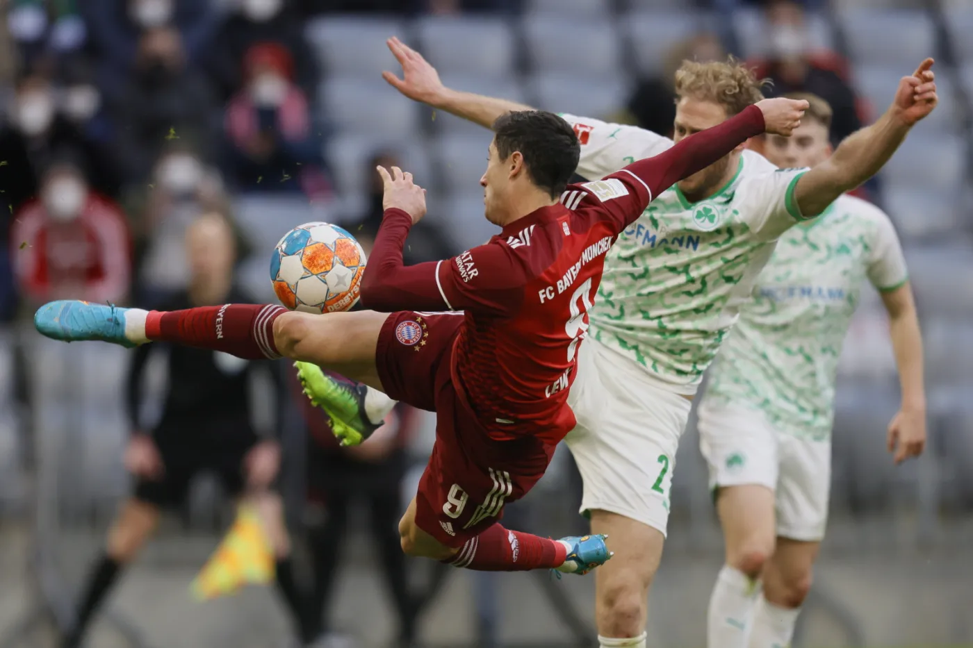 Dwa gole Roberta Lewandowskiego w starciu z outsiderem [WIDEO]