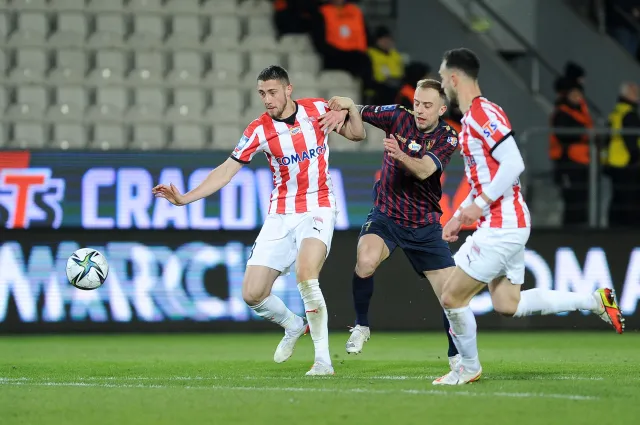 Lider stracił punkty. Dramatyczna końcówka meczu w Krakowie [WIDEO]