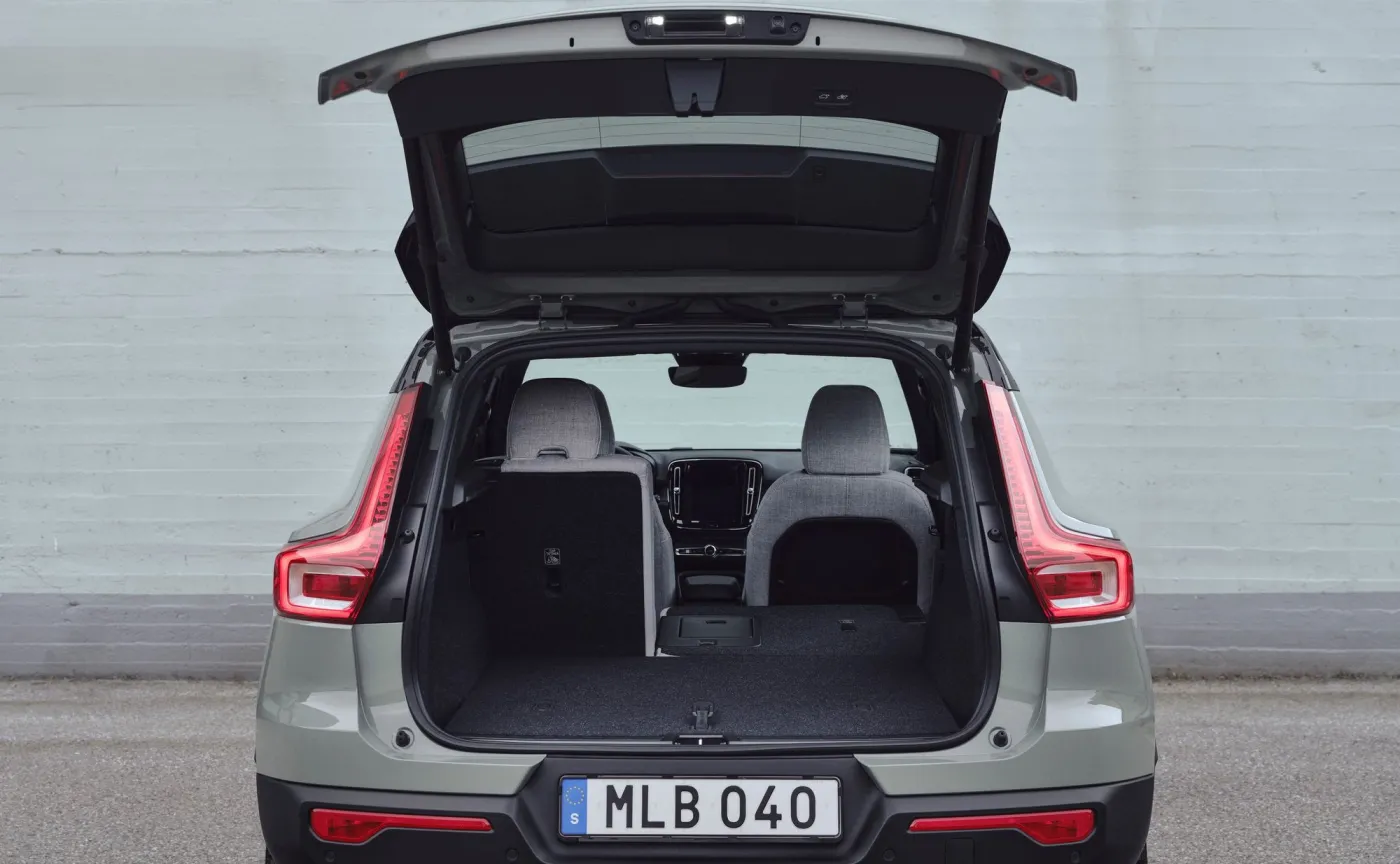 volvo-xc40-recharge-37401872.jpg
