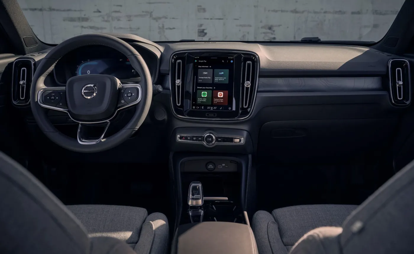 volvo-xc40-recharge-37402866.jpg