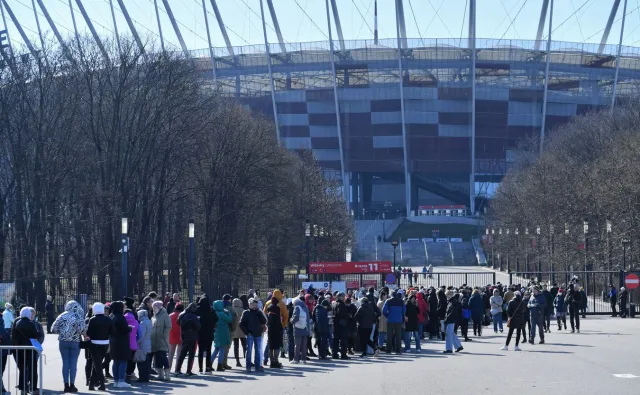 Polska informuje KE o kosztach pomocy uchodźcom. Padła ZAWROTNA kwota
