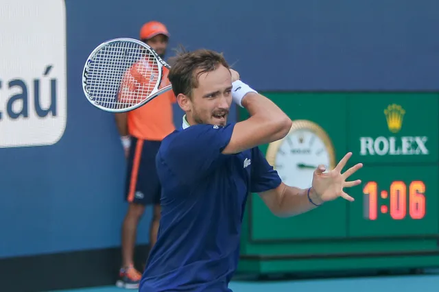 Wimbledon bez tenisistów z Rosji i Białorusi? "Złożona i wymagająca kwestia"