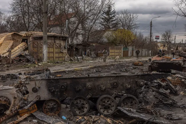 Wielka Brytania chce wysłać na Ukrainę pojazdy opancerzone