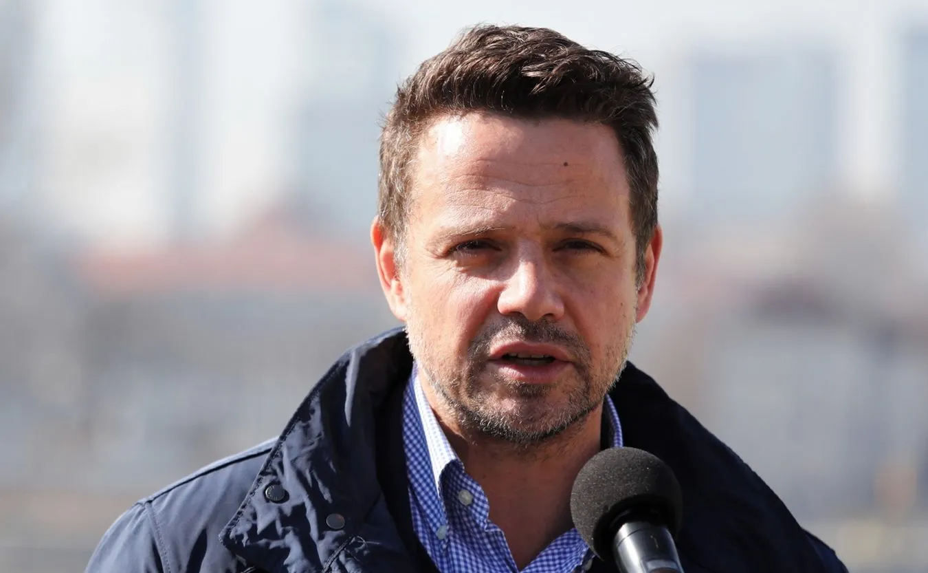 Kiedy nastąpi przejęcie budynku przy Sobieskiego 100? Komentarz Trzaskowskiego