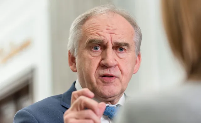 Prezydent odznaczył pośmiertnie prof. Mariana Zembalę Orderem Orła Białego