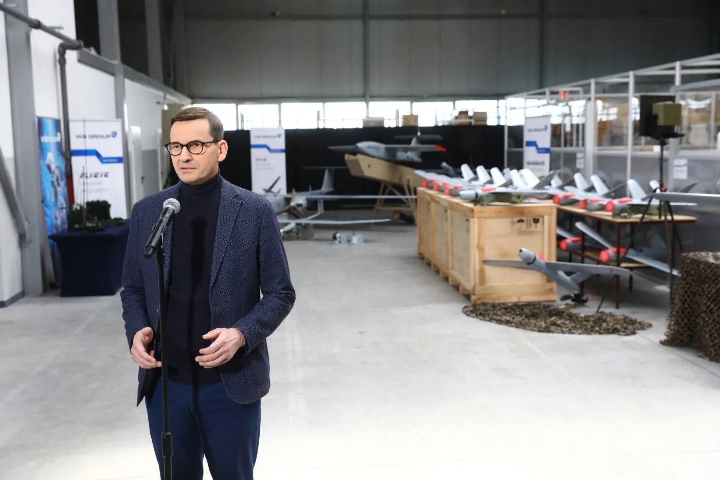 Morawiecki ugryzł się w język, nie skomentował. "Dziś obowiązuje nas wszystkich szczególna powściągliwość"